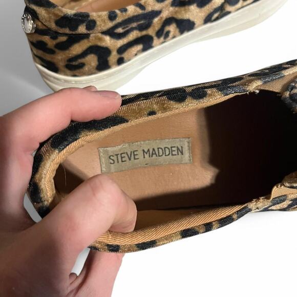 Velvet leopard print slip ons - Picture 7 of 8